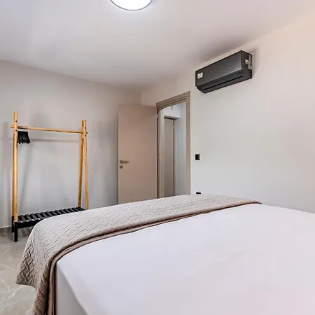 شقة Diomedes Complex نيا سكيوني