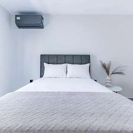 شقة Diomedes Complex نيا سكيوني
